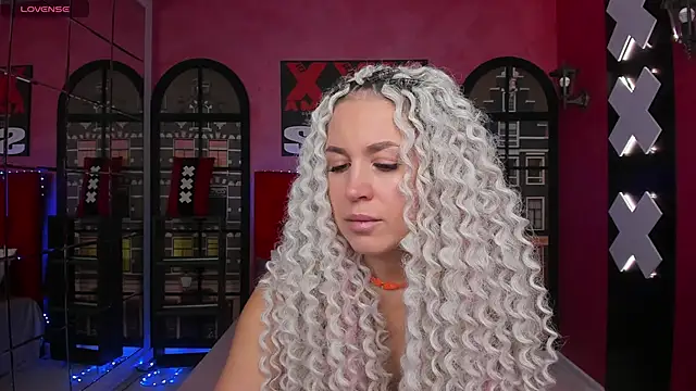 Snapshot of Fire__Dancer chatting on 05/21/26, 01:23 Fire Dancer online show from 05/21/26, 01:23