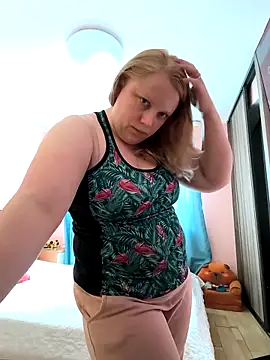 wildaurax online show from 04/30/26, 06:53