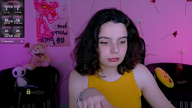 mia mooon  online show from 06/02/26, 08:27