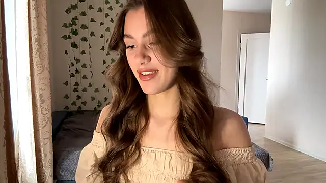 LiseVener online show from 05/05/26, 05:04