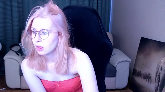 Lily Spark  online show from 05/14/26, 01:01