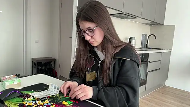 Eileen Wagner online show from 04/22/26, 02:07