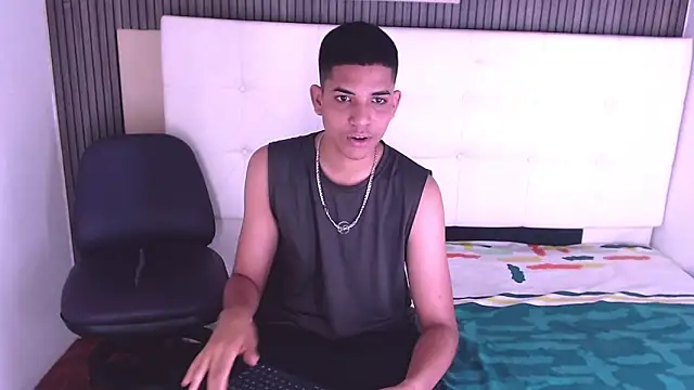 Snapshot of Lukaz_Caballero chatting on 05/24/26, 01:54 Lukaz Caballero online show from 05/24/26, 01:54