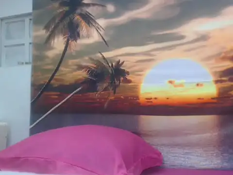 Snapshot of GoldenLuxeLady chatting on 05/11/26, 04:18 GoldenLuxeLady online show from 05/11/26, 04:18