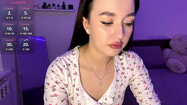 SophieLaine online show from 04/26/26, 07:00