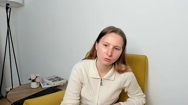 RenettaKrissie online show from 04/09/26, 01:16