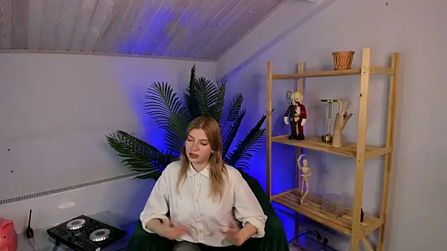 GloriaCwik online show from 04/09/26, 02:33