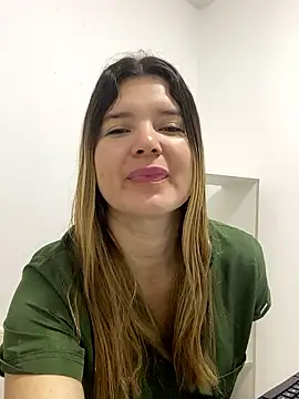 Snapshot of amelia_16 chatting on 05/13/26, 12:46 amelia 16 online show from 05/13/26, 12:46