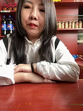 Snapshot of yhan1314 chatting on 04/13/26, 06:52 yhan1314 online show from 04/13/26, 06:52