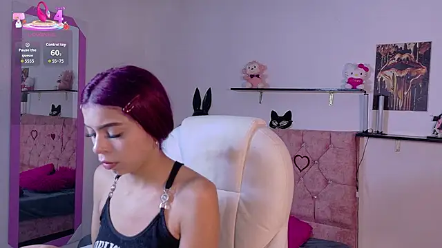 Snapshot of VelinaHoney chatting on 05/21/26, 12:45 VelinaHoney online show from 05/21/26, 12:45