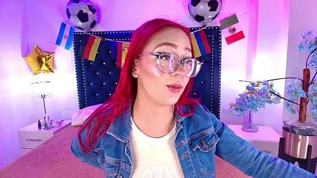 Amelie adams online show from 06/15/26, 11:12