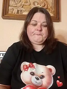 Snapshot of Dear_Natalia chatting on 04/18/26, 02:32 Dear Natalia online show from 04/18/26, 02:32