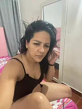 tyraba online show from 06/25/26, 03:50