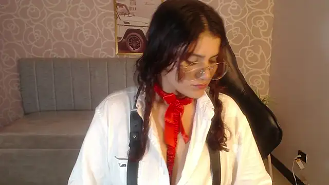 Snapshot of Scarlett_jhonson_ch chatting on 04/17/26, 08:01 Scarlett jhonson ch online show from 04/17/26, 08:01