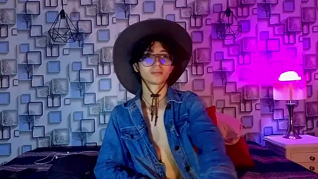Twink Sebas7 online show from 05/09/26, 12:10