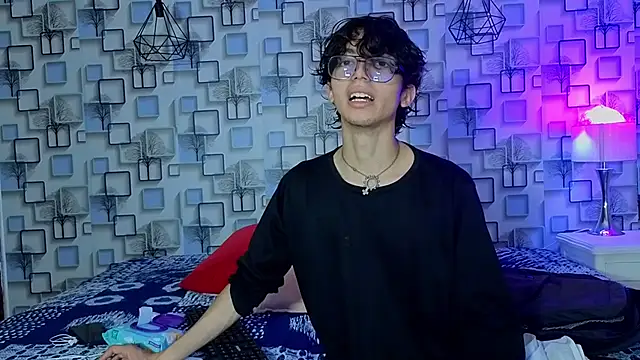 Twink Sebas7 online show from 05/19/26, 12:11