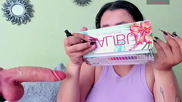 Snapshot of Cassle_ibarra_x chatting on 04/14/26, 07:53 Cassle ibarra x online show from 04/14/26, 07:53