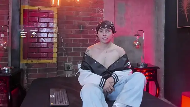 MissaelRossi online show from 04/10/26, 08:35