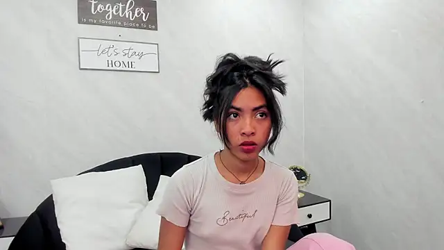 Babe Alessandraa online show from 04/13/26, 03:28