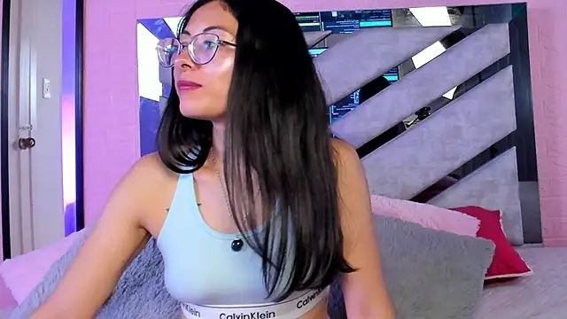Kat santana online show from 05/04/26, 01:51