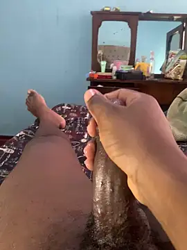 Snapshot of YourfavDick04 chatting on 04/15/26, 06:20 YourfavDick04 online show from 04/15/26, 06:20