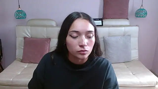 Snapshot of Marianne_Cam chatting on 05/04/26, 03:41 Marianne Cam online show from 05/04/26, 03:41