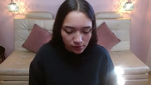 Snapshot of Marianne_Cam chatting on 05/09/26, 01:49 Marianne Cam online show from 05/09/26, 01:49