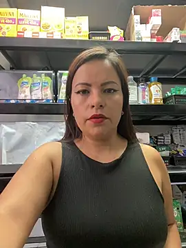 MIA ROSSEEE online show from 05/31/26, 02:02