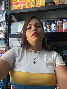 MIA ROSSEEE online show from 06/11/26, 07:12