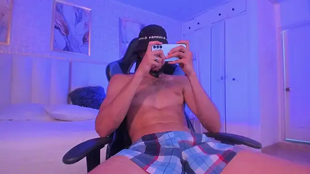 cero khalifa online show from 05/08/26, 12:49
