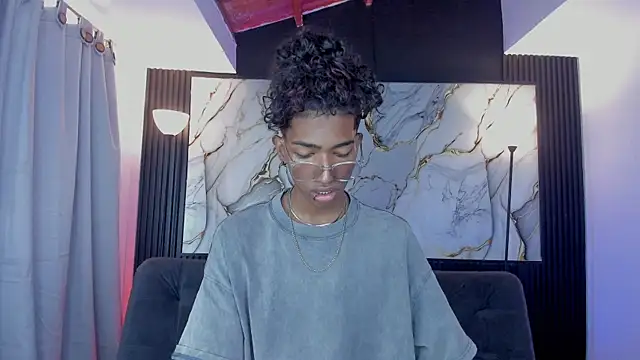 triiangel latinboy online show from 05/17/26, 01:07