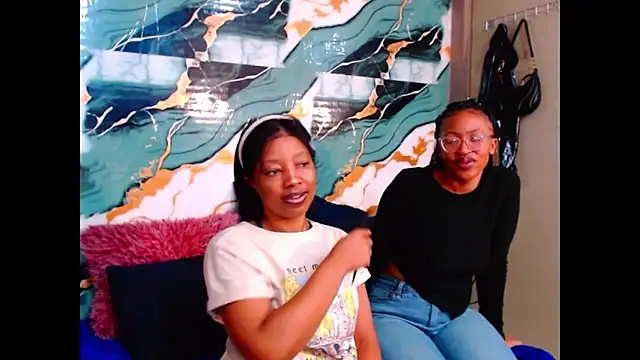 choclatelips xxx online show from 06/18/26, 09:14