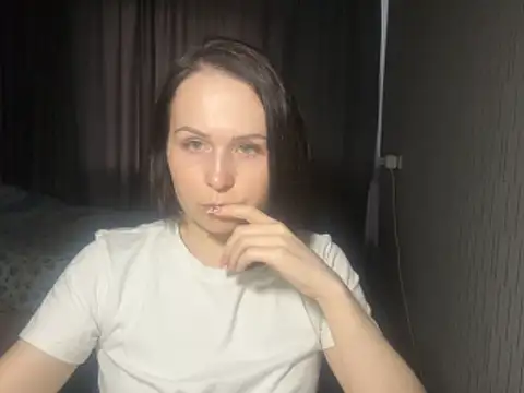 Snapshot of Hopefully_ chatting on 05/28/26, 06:54 Hopefully online show from 05/28/26, 06:54