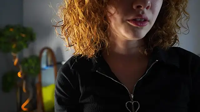 Snapshot of AgathaCarra chatting on 05/11/26, 01:39 AgathaCarra online show from 05/11/26, 01:39