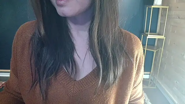 Snapshot of NicoleLove_ chatting on 04/26/26, 07:06 NicoleLove online show from 04/26/26, 07:06