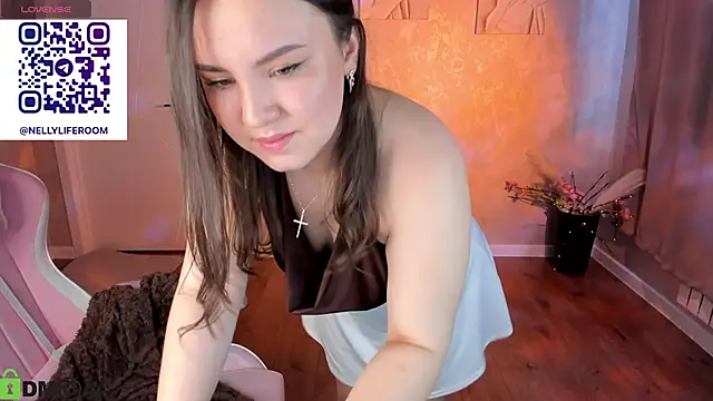 Nelie Evans online show from 05/07/26, 10:09