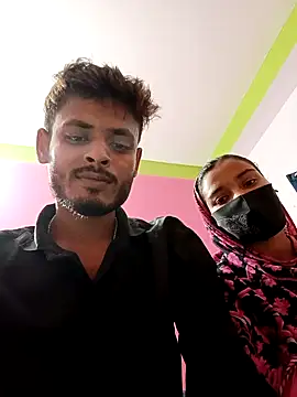 Snapshot of Hot-Couple4 chatting on 04/11/26, 02:43 Hot-Couple4 online show from 04/11/26, 02:43