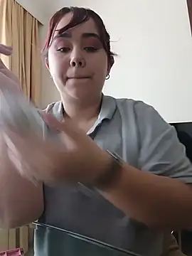 AliceScoot  online show from 06/24/26, 06:18