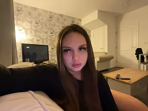 ellmaixo online show from 04/10/26, 11:09