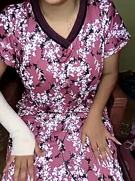 Tamilmoon006 online show from 05/04/26, 12:01