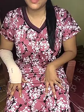 Tamilmoon006 online show from 05/14/26, 06:58