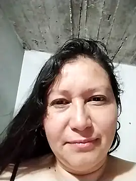 Snapshot of Dayis_2 chatting on 04/26/26, 03:53 Dayis 2 online show from 04/26/26, 03:53