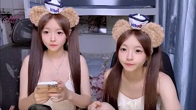 xiaoqiao-daqiao online show from 05/18/26, 09:26