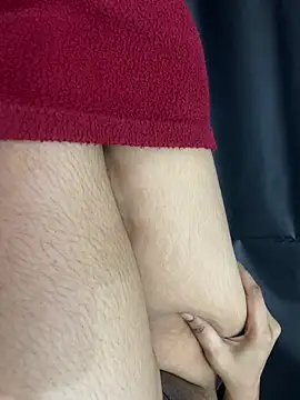Snapshot of shanayacpl chatting on 05/12/26, 05:43 shanayacpl online show from 05/12/26, 05:43