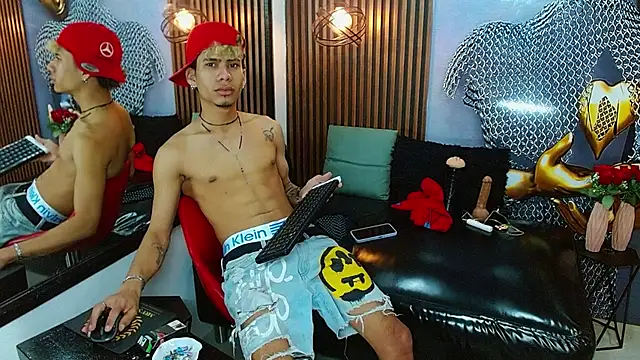 Snapshot of Skinny_cute_Alyer chatting on 07/12/26, 02:13 Skinny cute Alyer online show from 07/12/26, 02:13