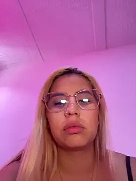 Aliss Taylor1 online show from 04/28/26, 03:39
