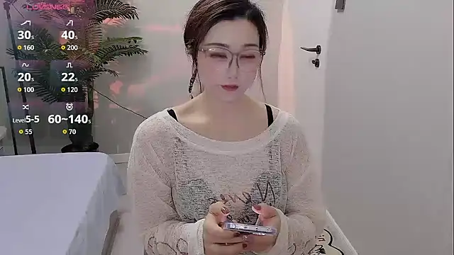 Snapshot of Yunxi- chatting on 05/21/26, 02:29 Yunxi- online show from 05/21/26, 02:29