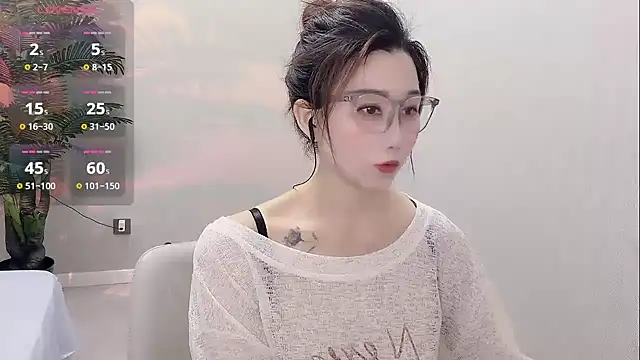 Snapshot of Yunxi- chatting on 06/03/26, 01:46 Yunxi- online show from 06/03/26, 01:46