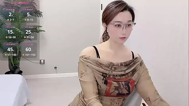 Snapshot of Yunxi- chatting on 06/07/26, 01:59 Yunxi- online show from 06/07/26, 01:59