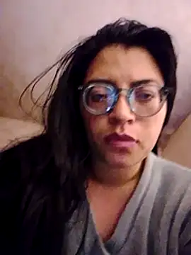 Snapshot of SOFI__10 chatting on 04/25/26, 07:11 SOFI 10 online show from 04/25/26, 07:11